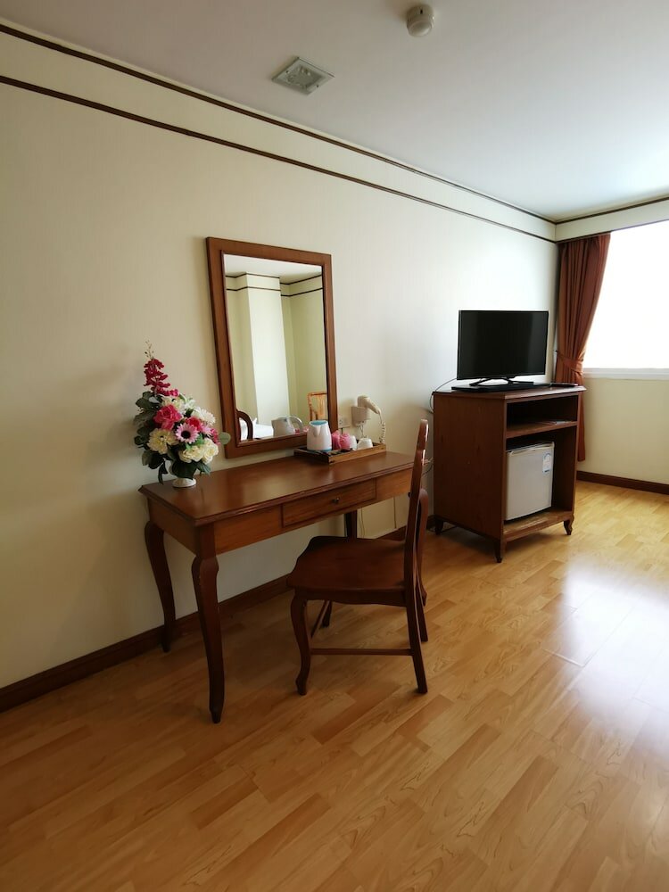 Фото Morakot Hotel Chumphon