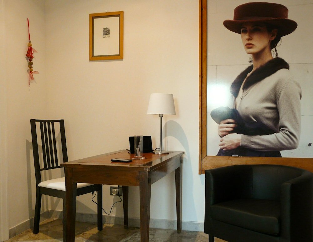 Фото Atticoromantica