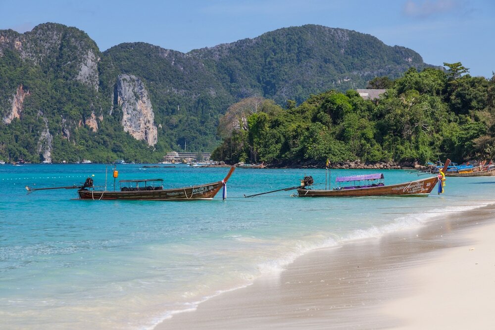 Фото Phi Phi Long Beach Resort & Villa