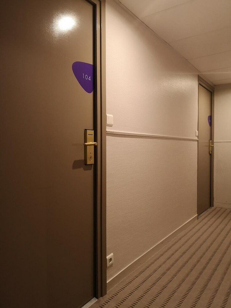 Фото Hotel Le Sevigne Rennes