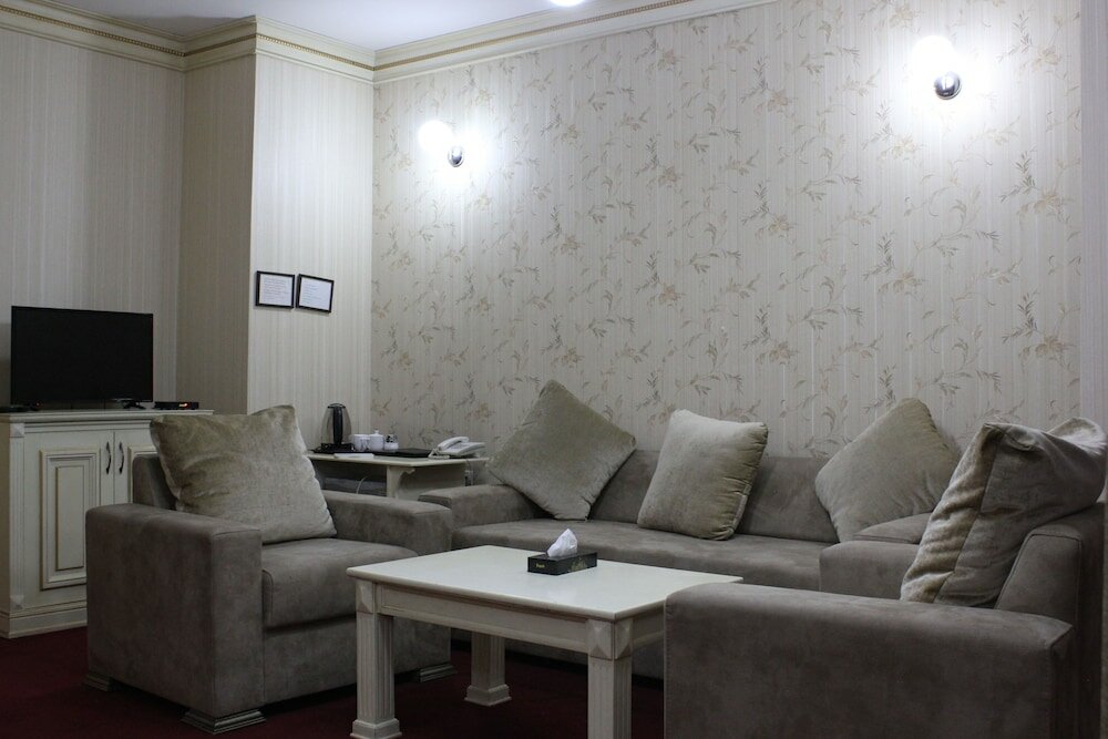 Фото Alp Inn Hotel