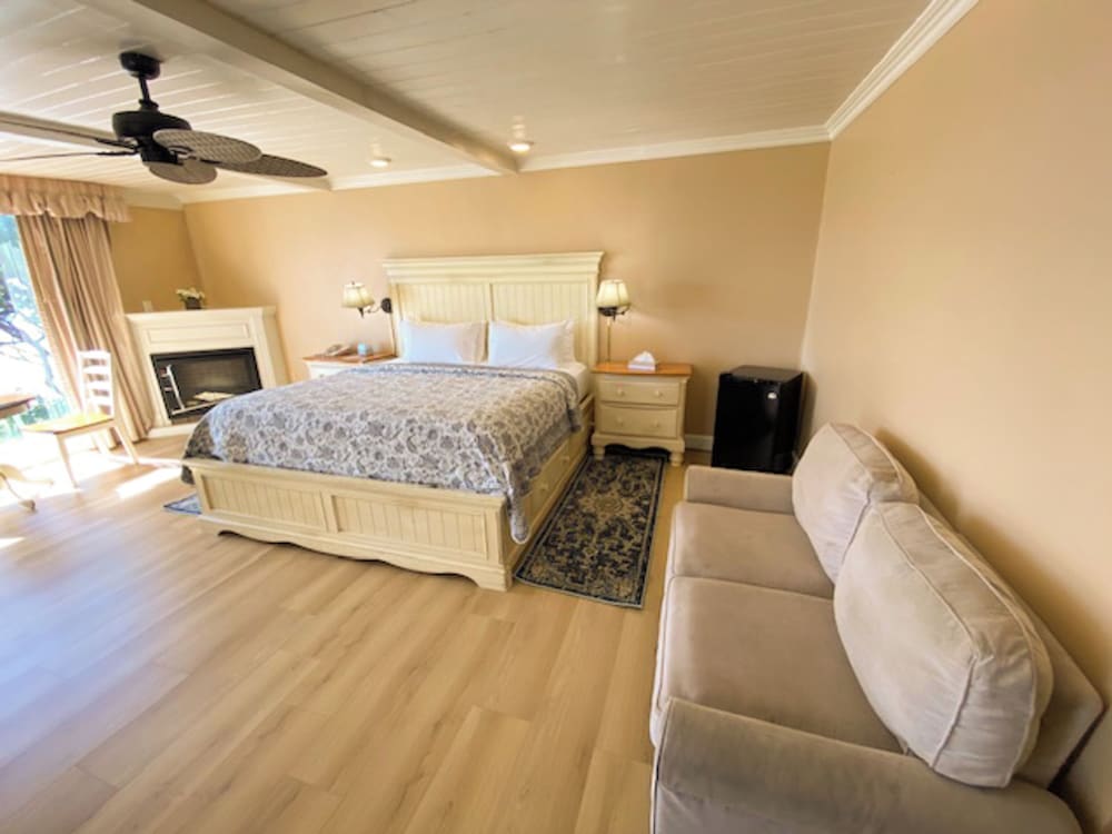 Фото Cliff House Inn On The Ocean