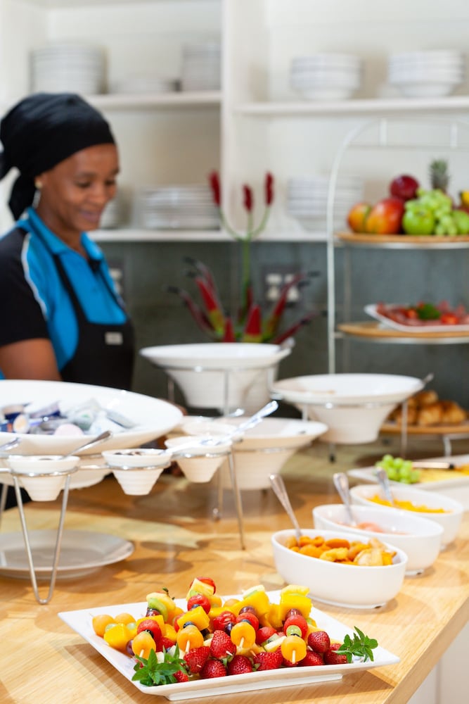 Фото Quarry Lake Inn