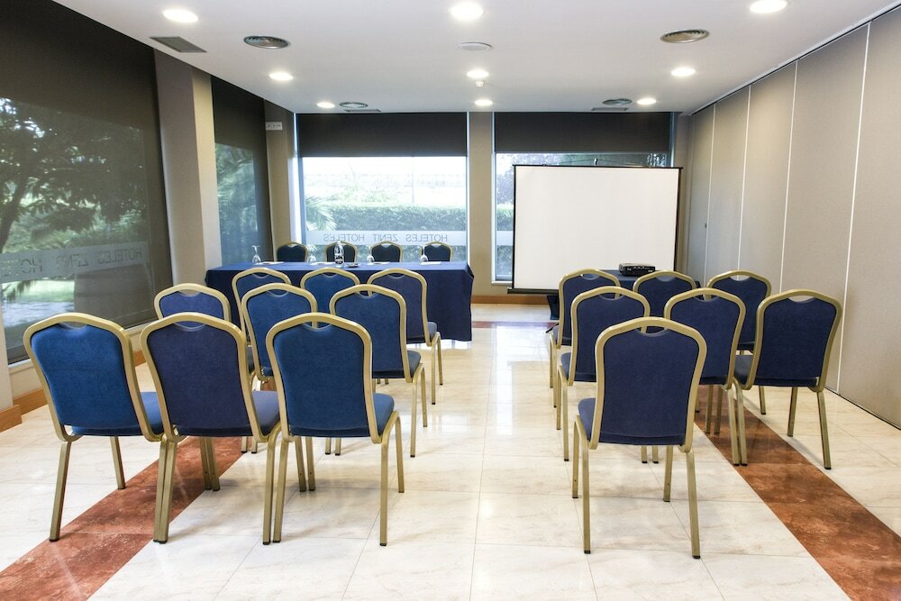Фото Hotel Zenit Logroño
