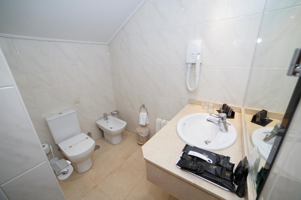 Фото Hotel Hoyuela