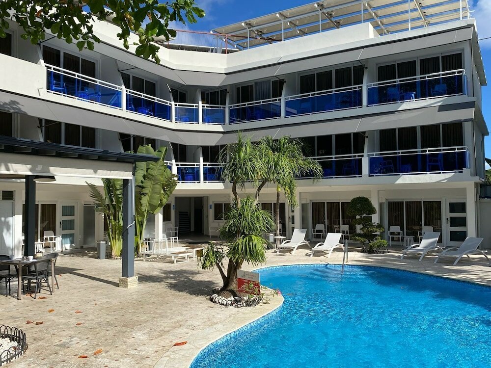 Фото New Garden Hotel