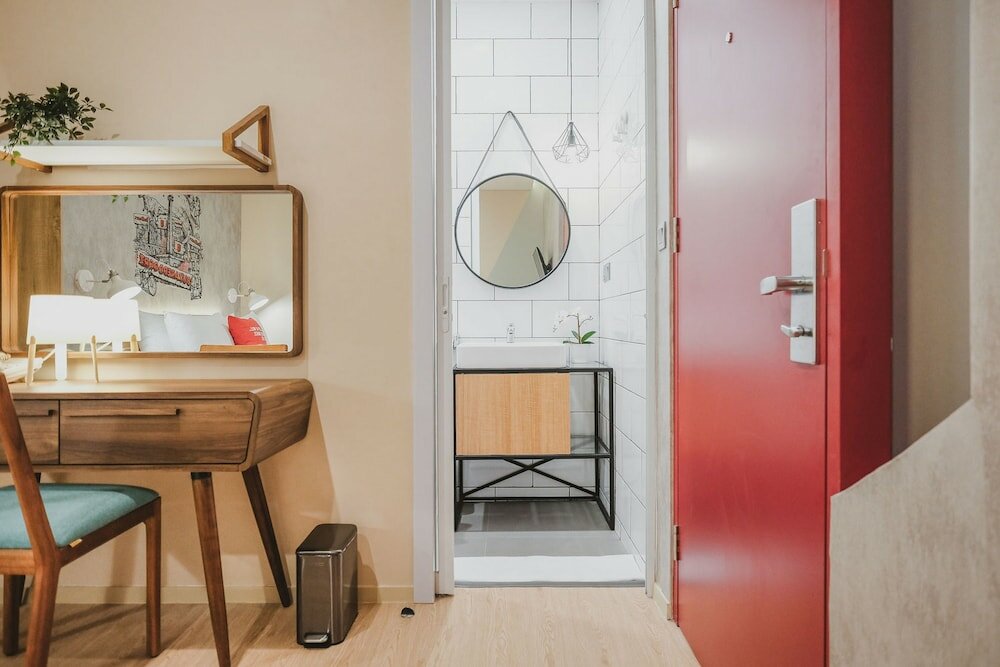 Фото RedDoorz Plus @ Thamrin