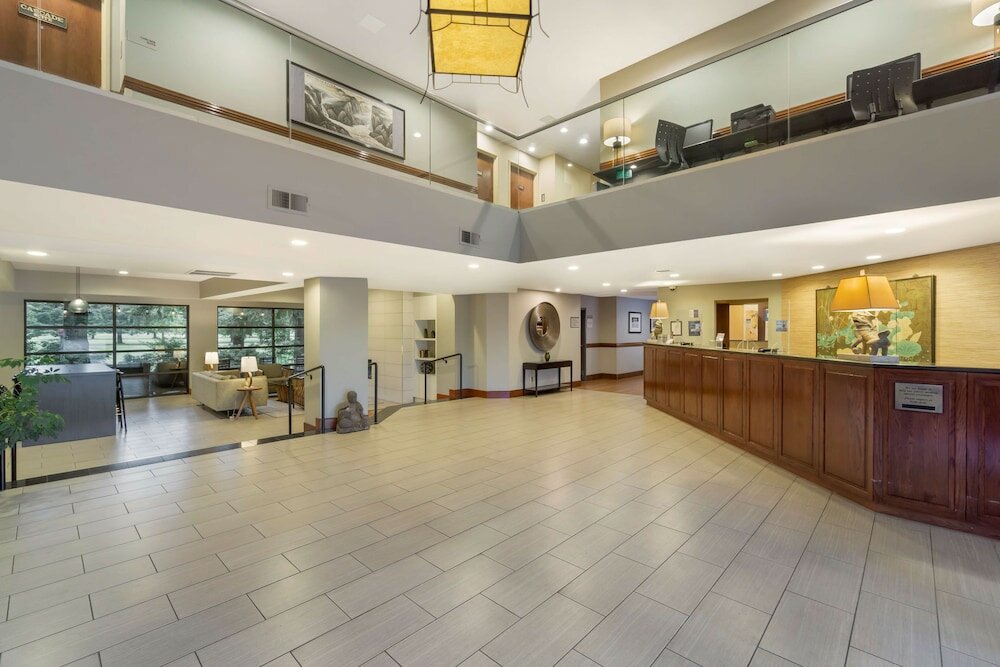 Фото Best Western Plus Plaza by the Green