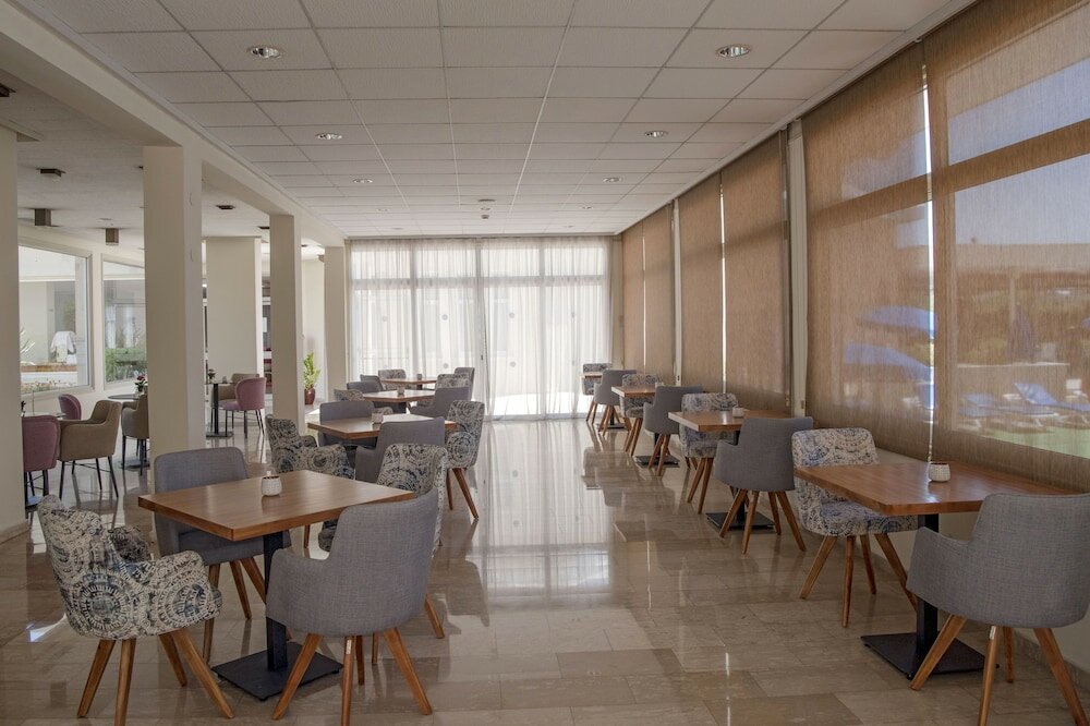 Фото Kissos Hotel