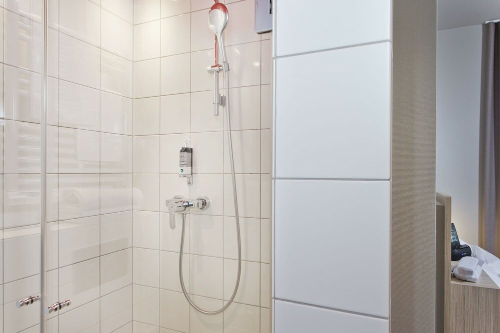 Фото Libertel Gare Du Nord Suède