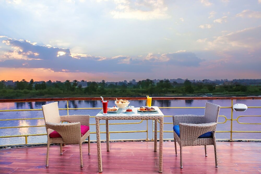 Фото Nile View Jewel Hotel