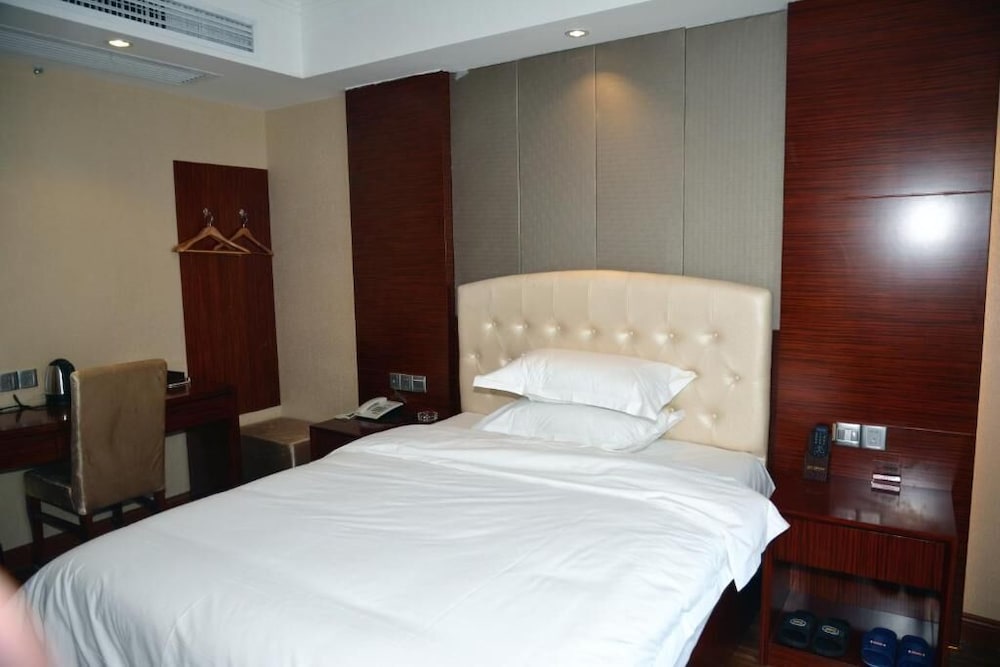 Фото Interpersonal Boutique Hotel