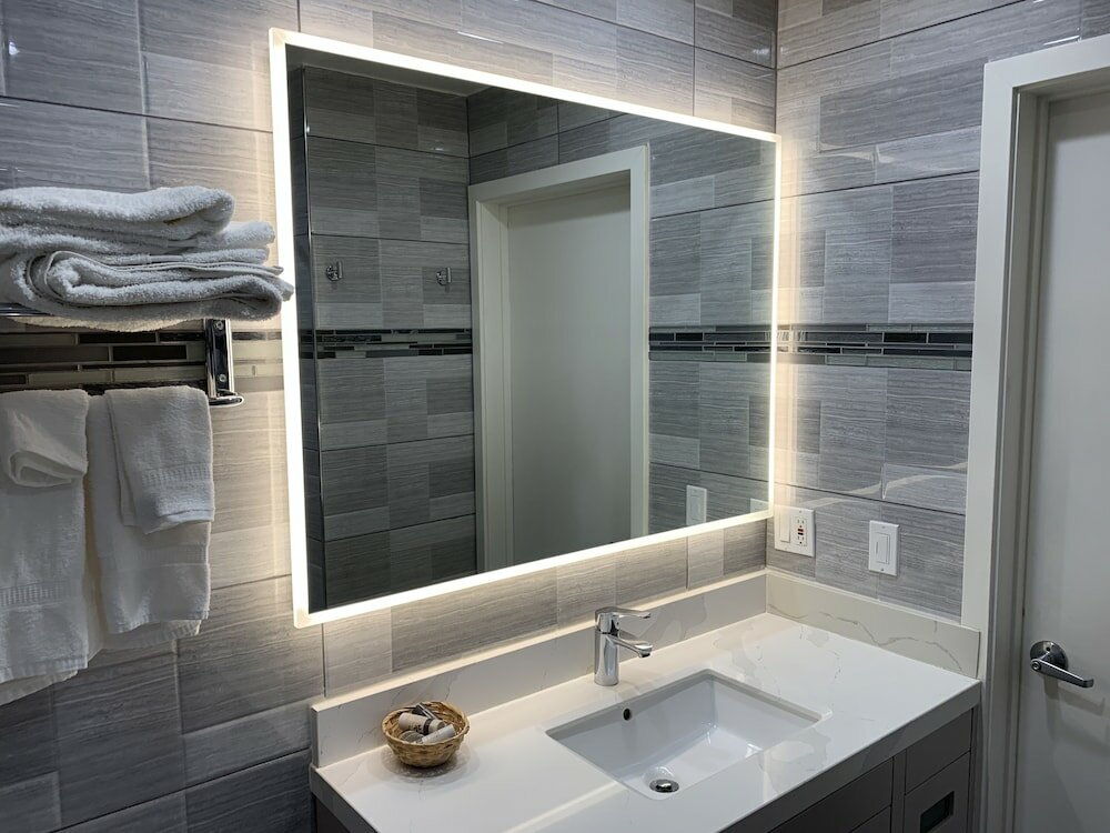 Фото Mirage Inn and Suites