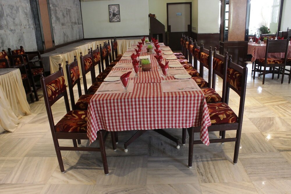 Фото Hotel Parisutham