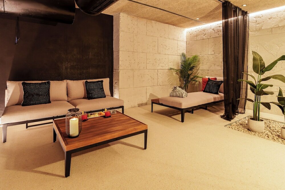 Фото AZZ Valencia Congress Hotel & Spa