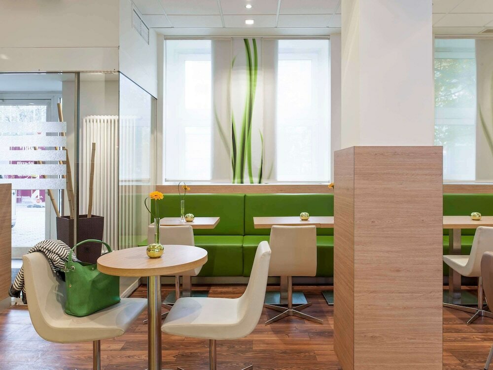 Фото Ibis Düsseldorf Hauptbahnhof