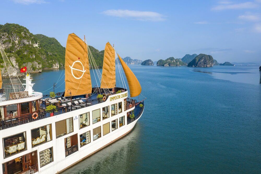 Фото Emperor Cruise Ha Long