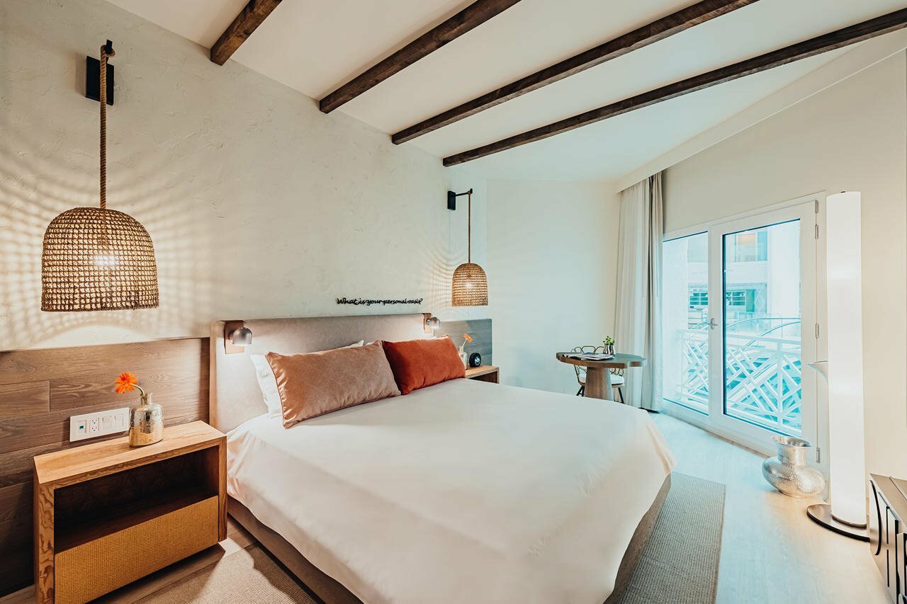 Фото Renaissance Wind Creek Aruba Resort