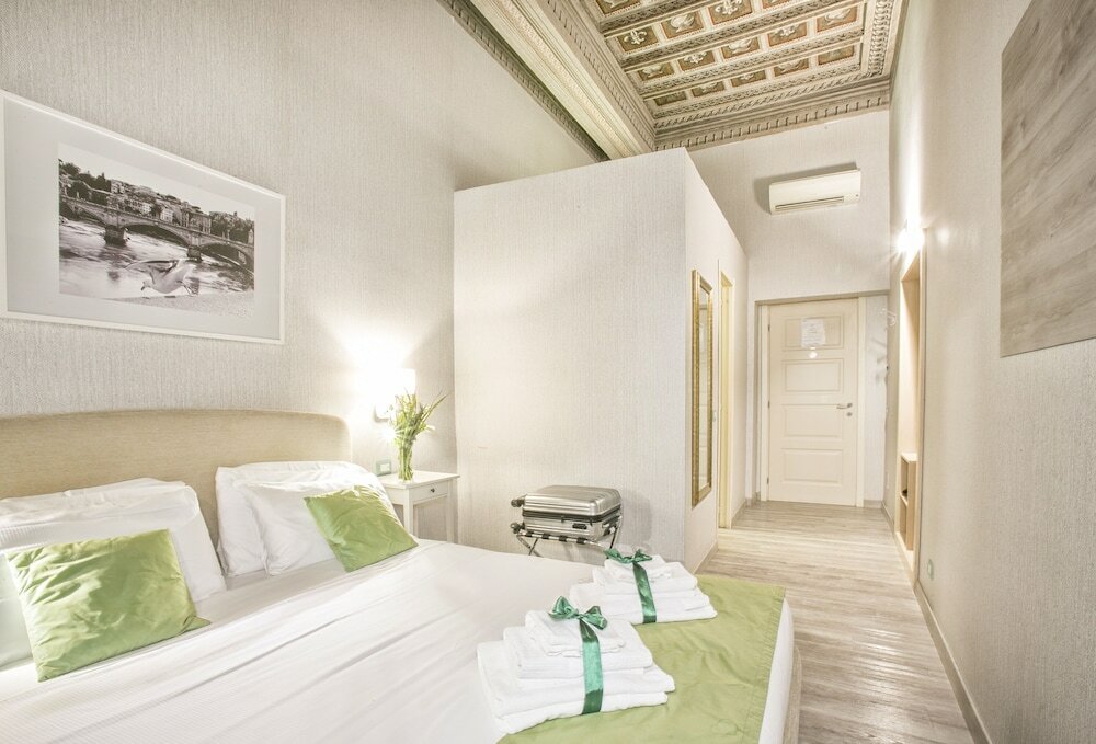 Фото History Suite