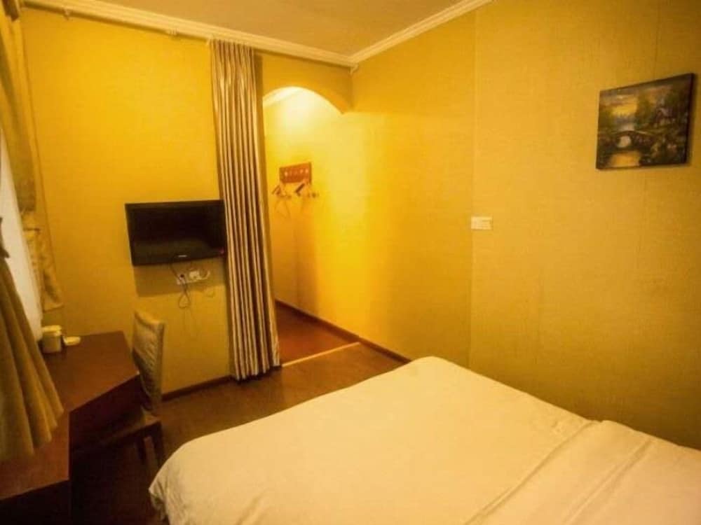 Фото Greentree Inn Nanjing China Gate Subway Station Express