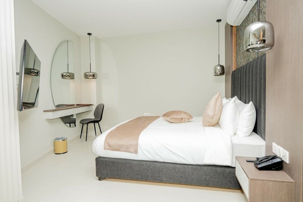 Фото Captain's Hotel