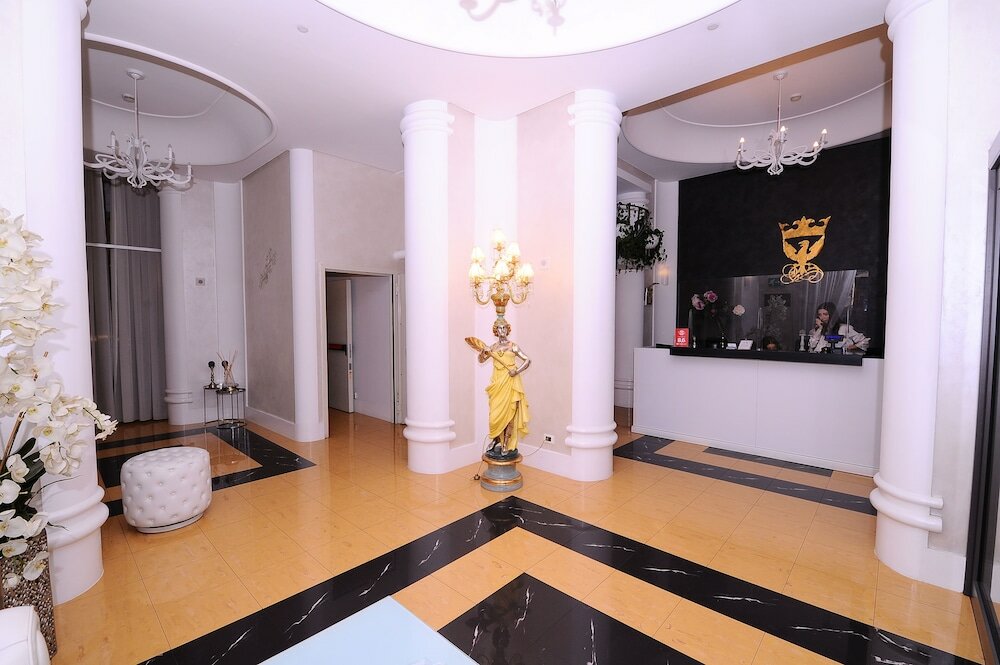 Фото отеля 2