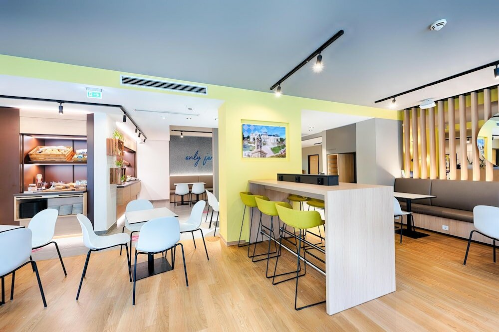 Фото B&B Hotel Bonn