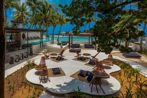 Гостиница Lotus Beach Hotel в Исла-Мухерес
