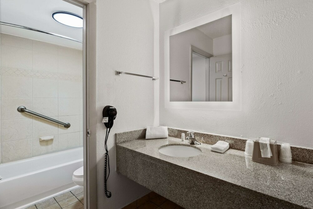 Фото Americas Best Value Inn Orlando