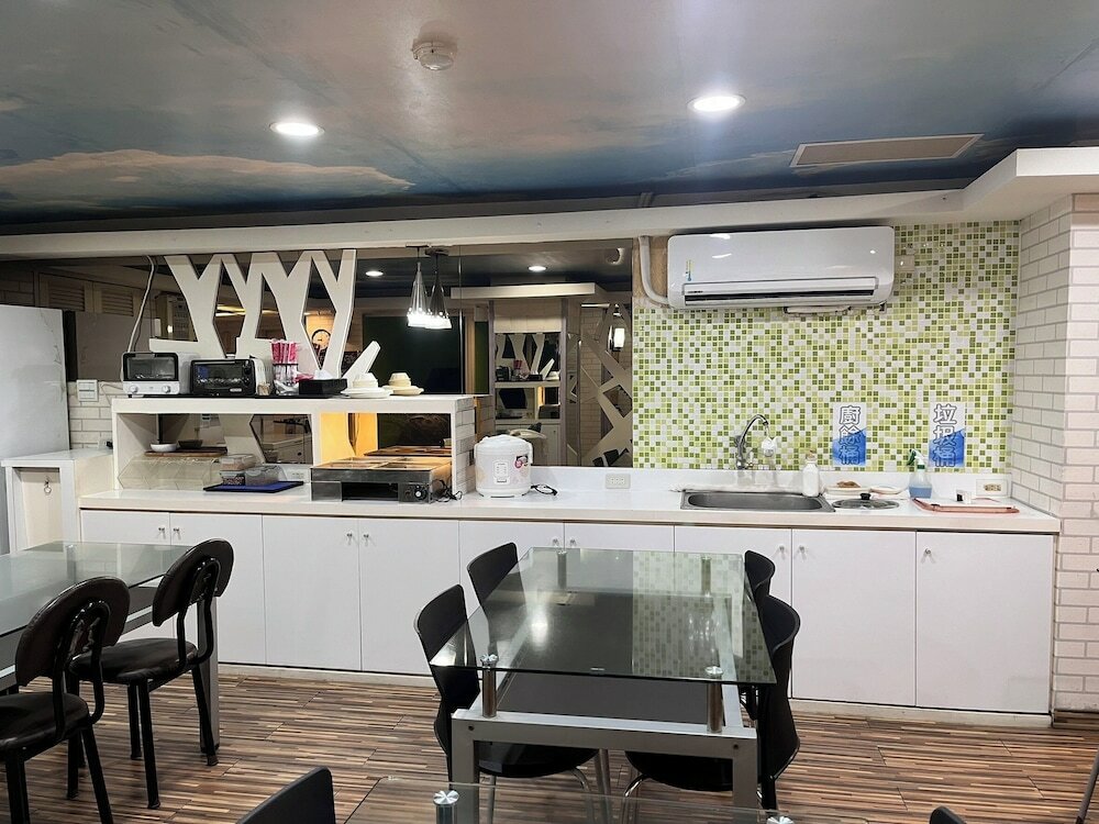 Фото Bin City Hotel