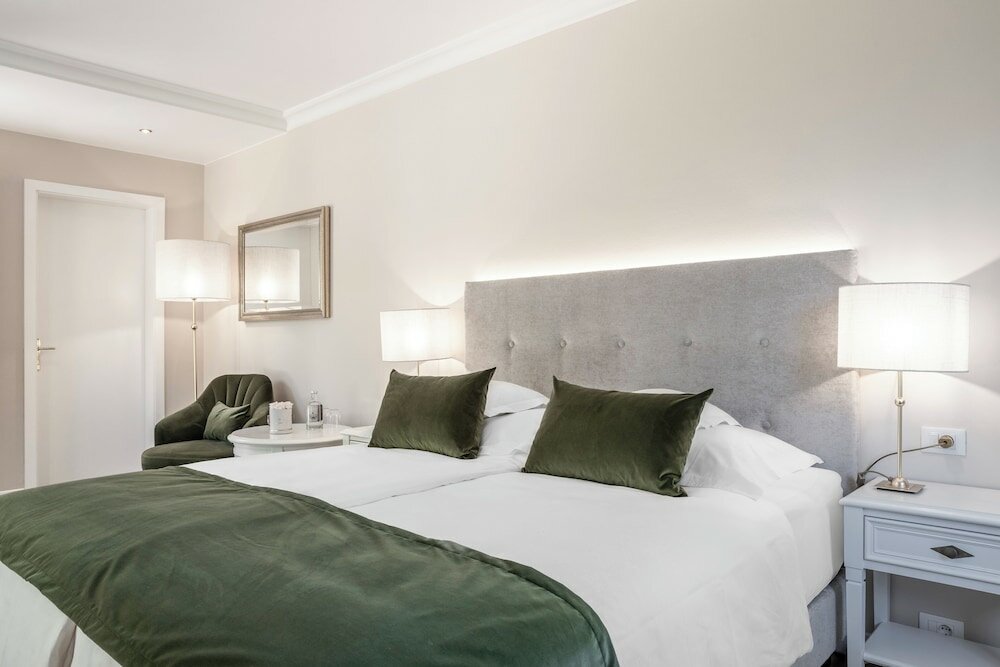 Фото Hotel Pienzenau am Schlosspark