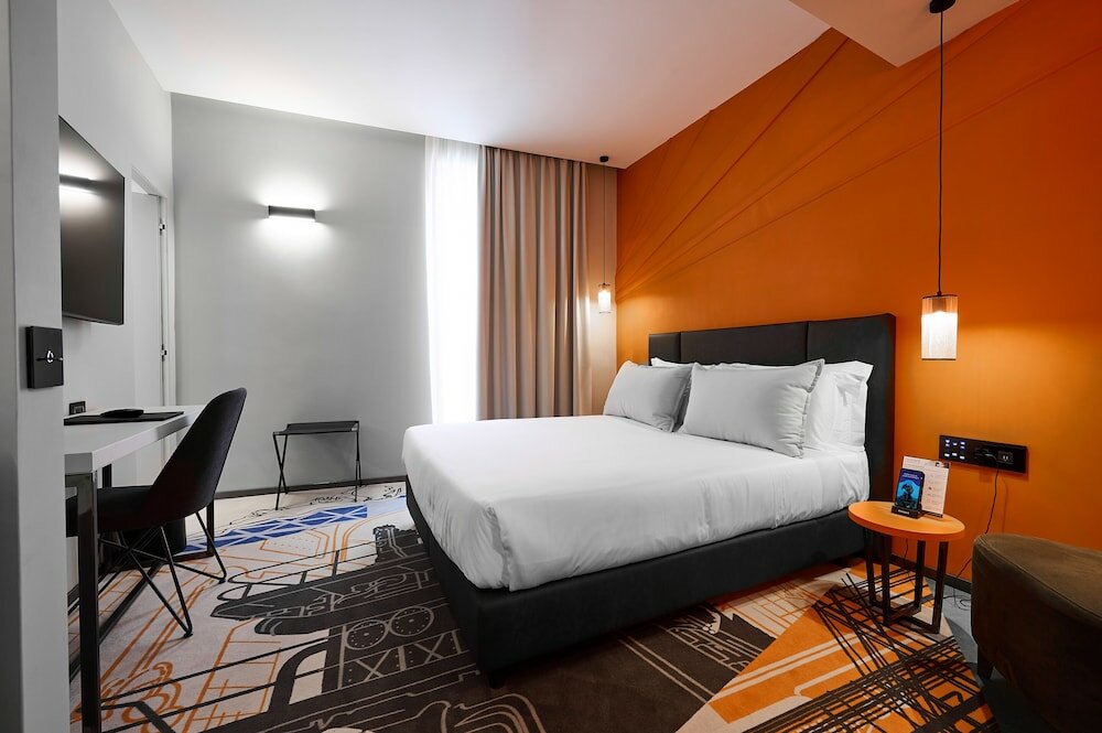 Фото MyTALE Creative Academy Hotel