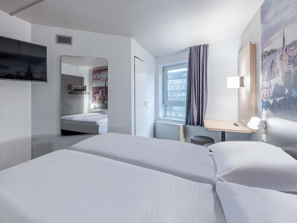 Фото B&B Hotel Aachen-Hbf