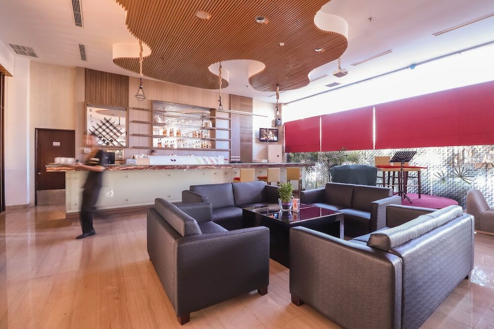 Фото Mercure Pontianak City Center