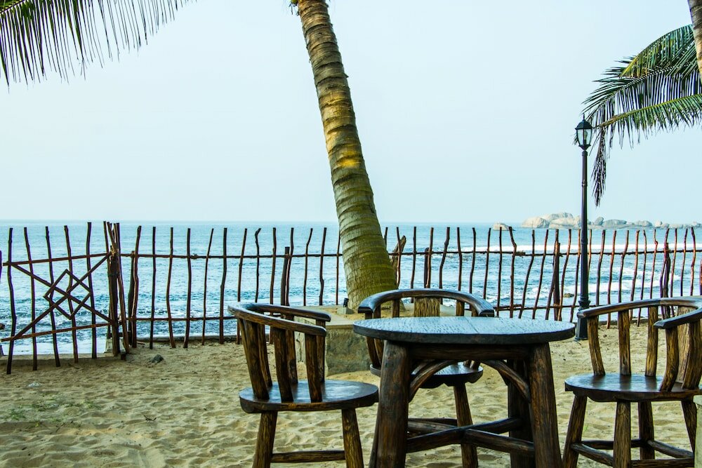 Фото Hikka FnR Villa