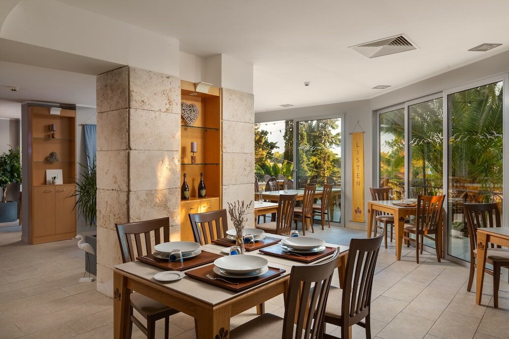 Фото Podstine Hotel