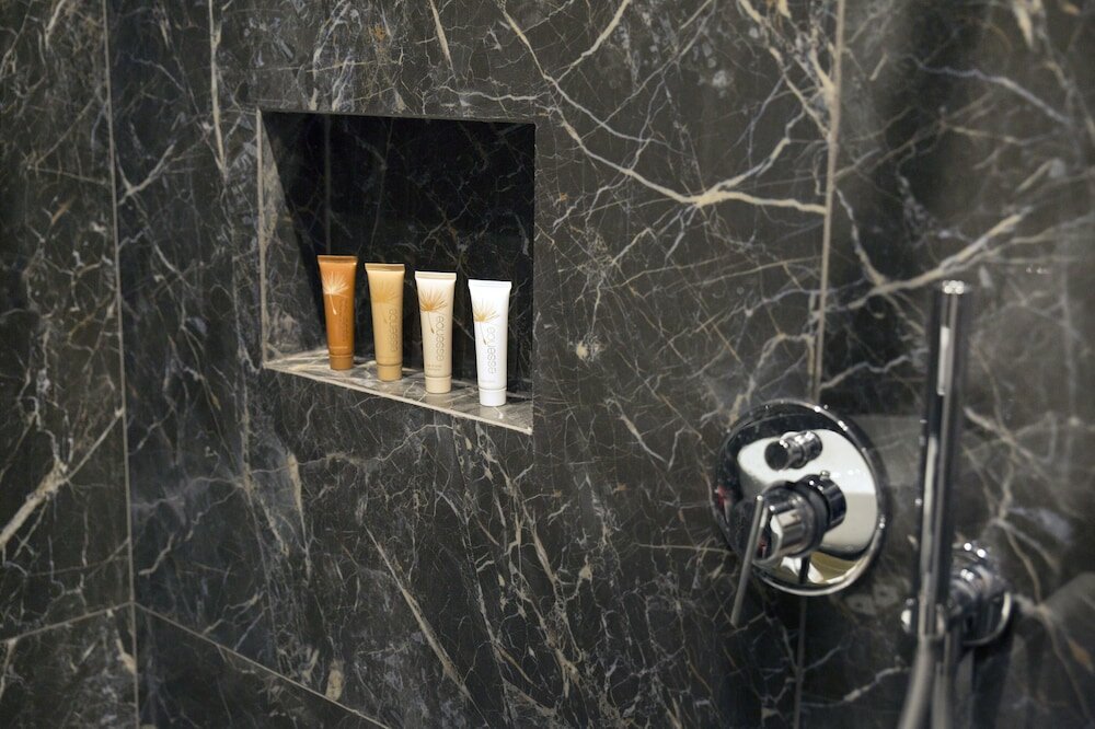 Фото Unicum Roma Suites