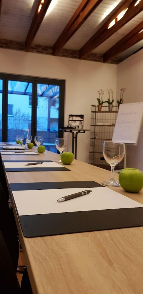 Фото Nikii Boutique Hotel