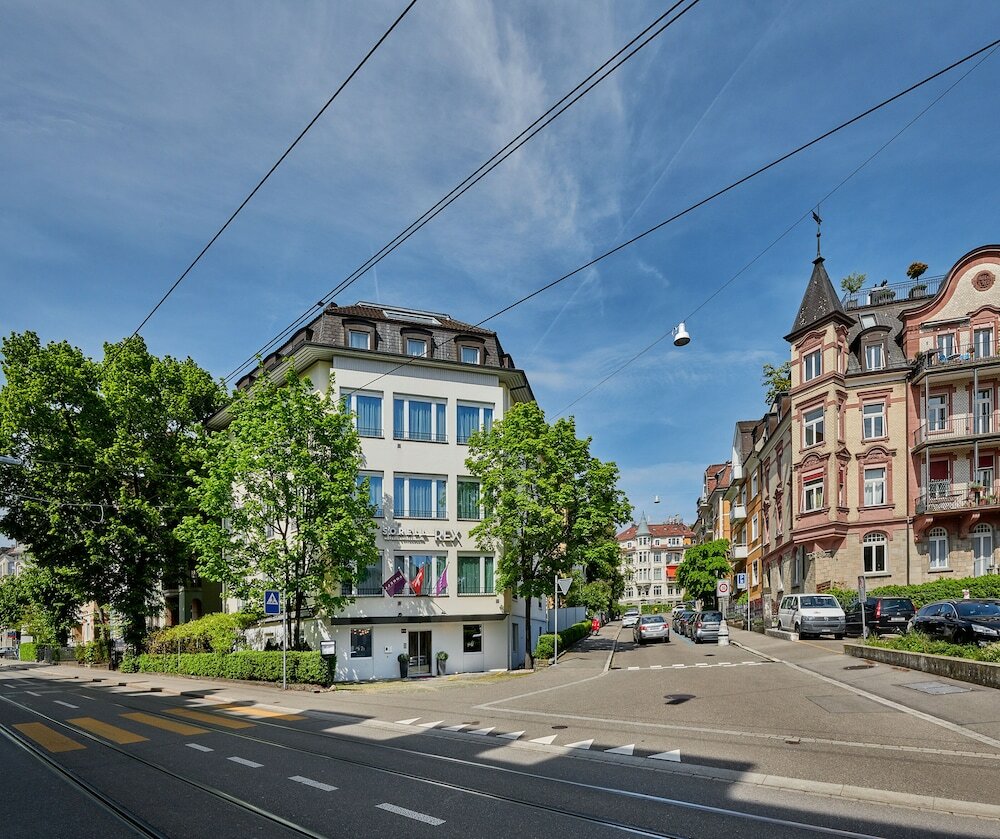 Фото отеля 3