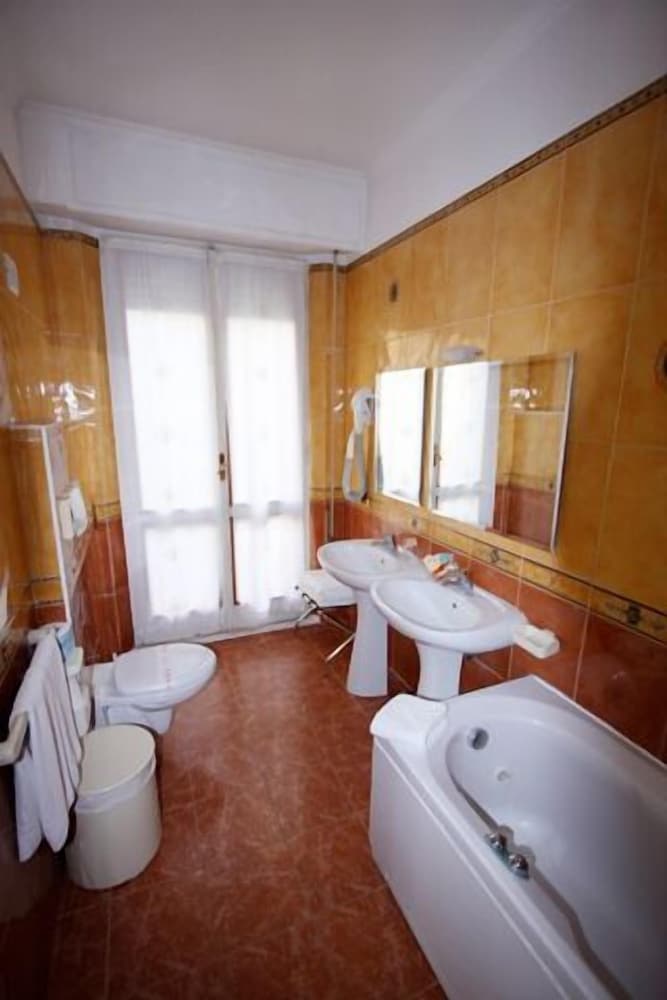 Фото Hotel Vienna Ostenda