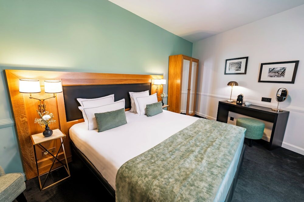 Фото Hôtel Le Cercle Tour Eiffel