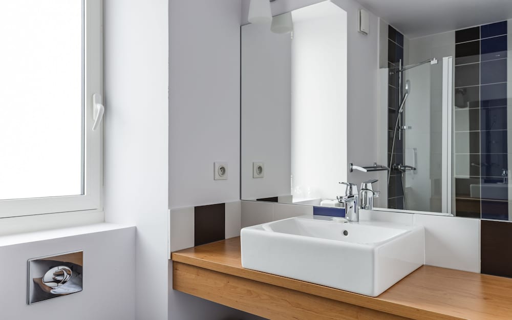 Фото Brit Hotel De Paris