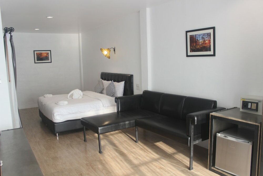 Фото Town Home by The Warehouse Chiang Mai