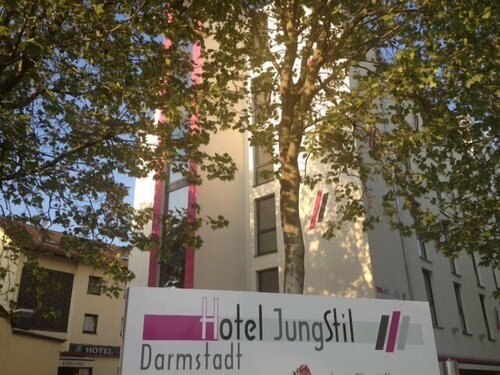 Гостиница Hotel Jungstil в Дармштадте