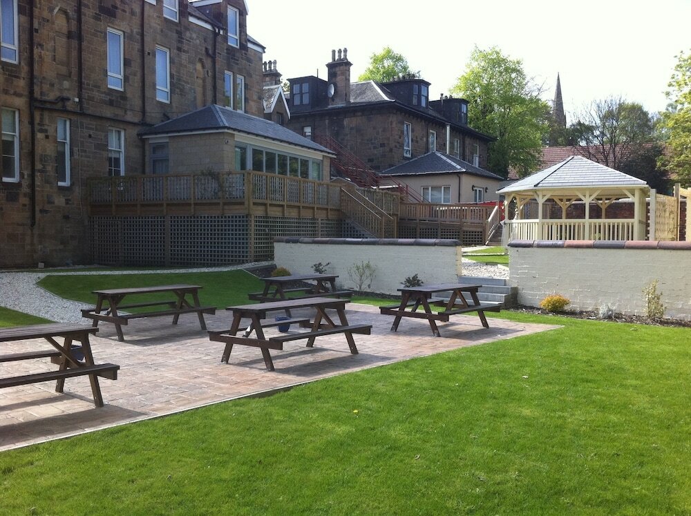 Фото Number 10 Hotel