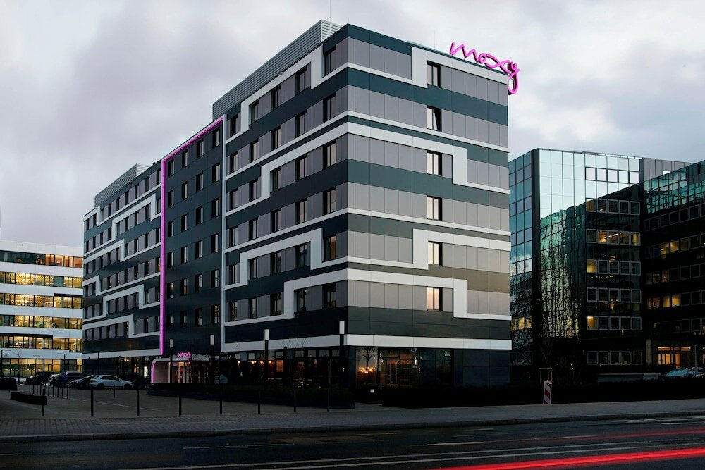 Фото Moxy Frankfurt Eschborn