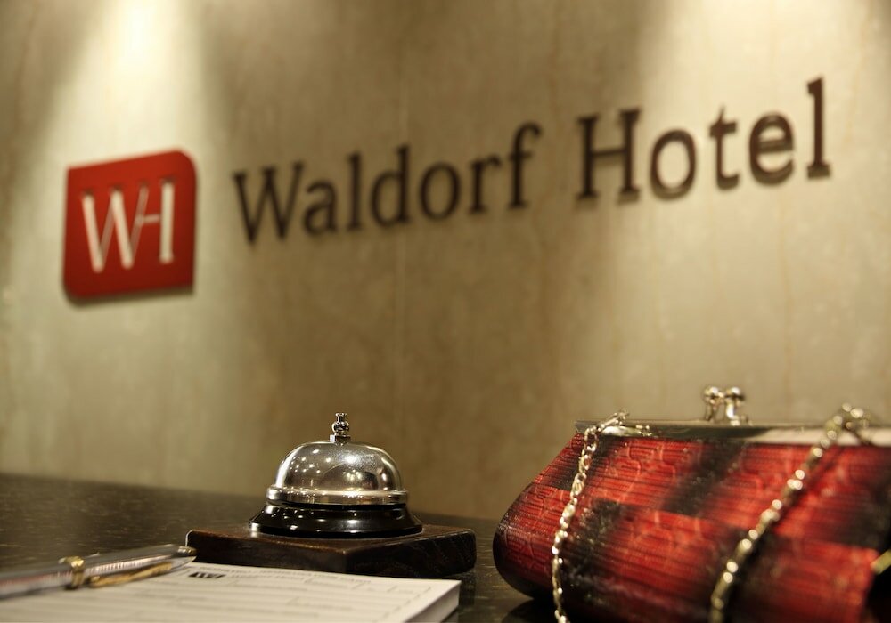 Фото Waldorf Hotel