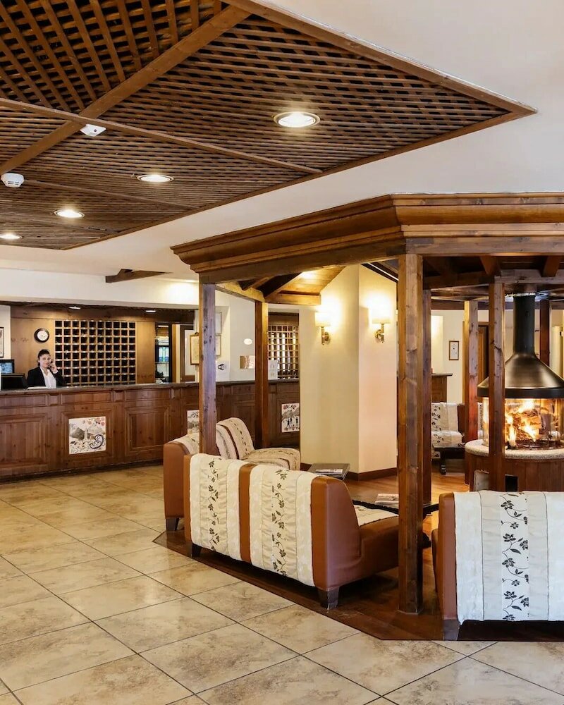 Фото Hotel Alaska Cortina