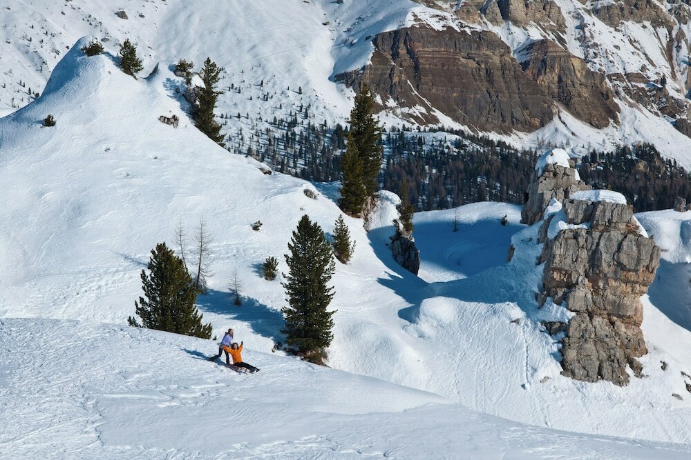 Фото Hotel Alaska Cortina