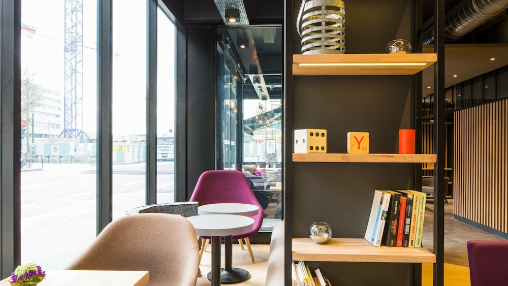 Фото Campanile Rennes Centre Gare